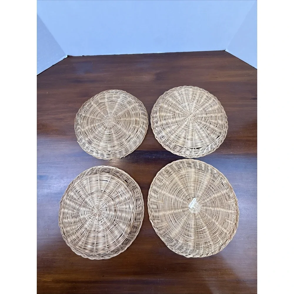 VTG Set of 4: Wicker Rattan Bamboo Round Paper Plate Holders 10